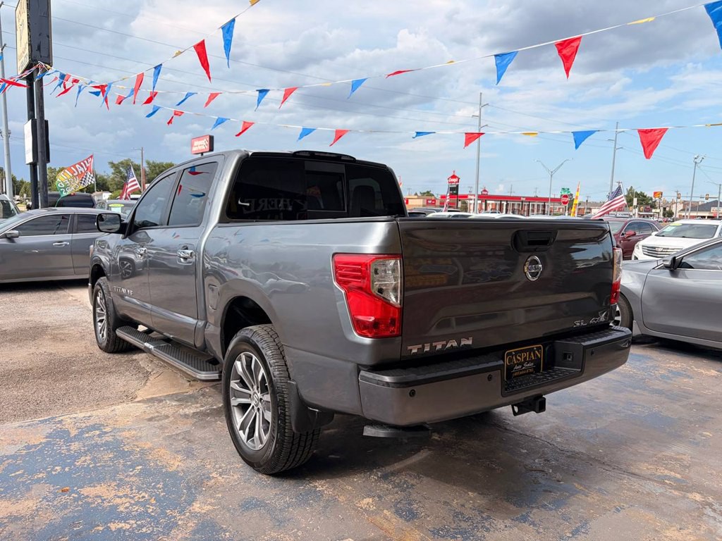 2019 Nissan Titan Image 8
