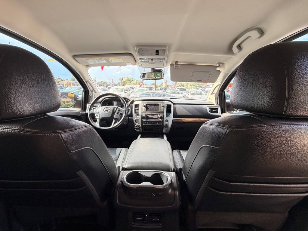 2019 Nissan Titan Image 20