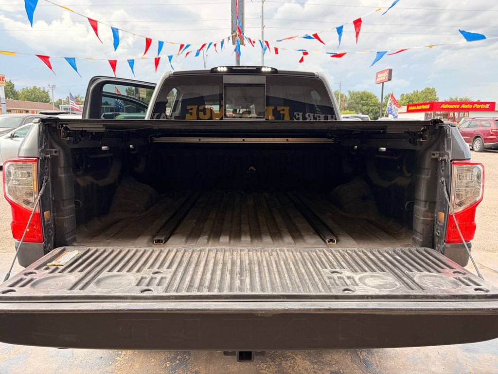 2019 Nissan Titan Image 26