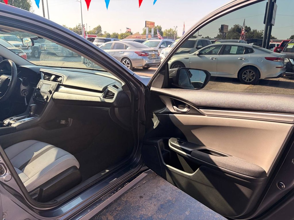 2018 Honda Civic Image 14