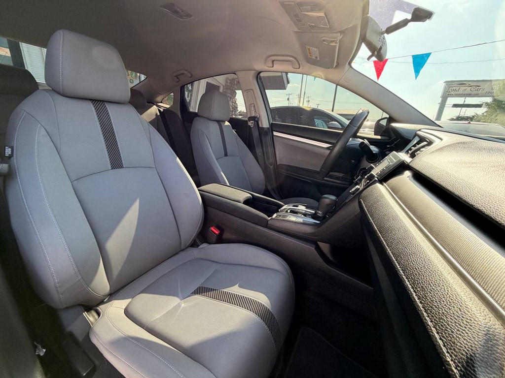 2018 Honda Civic Image 16