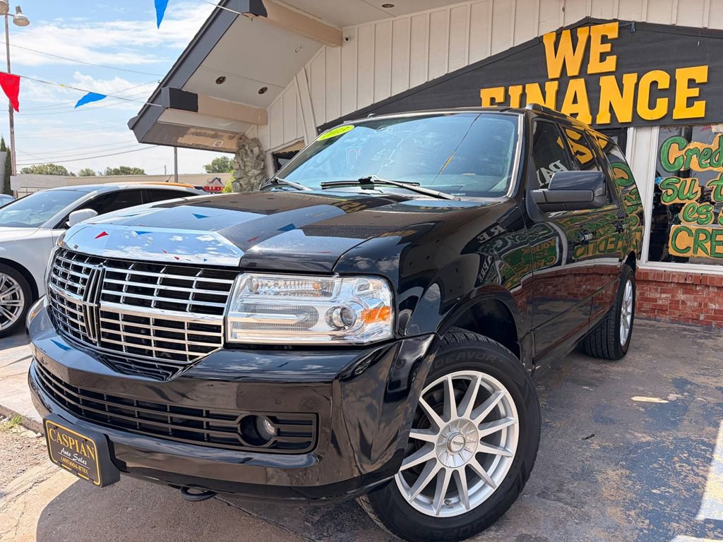 2013 Lincoln Navigator Image 3