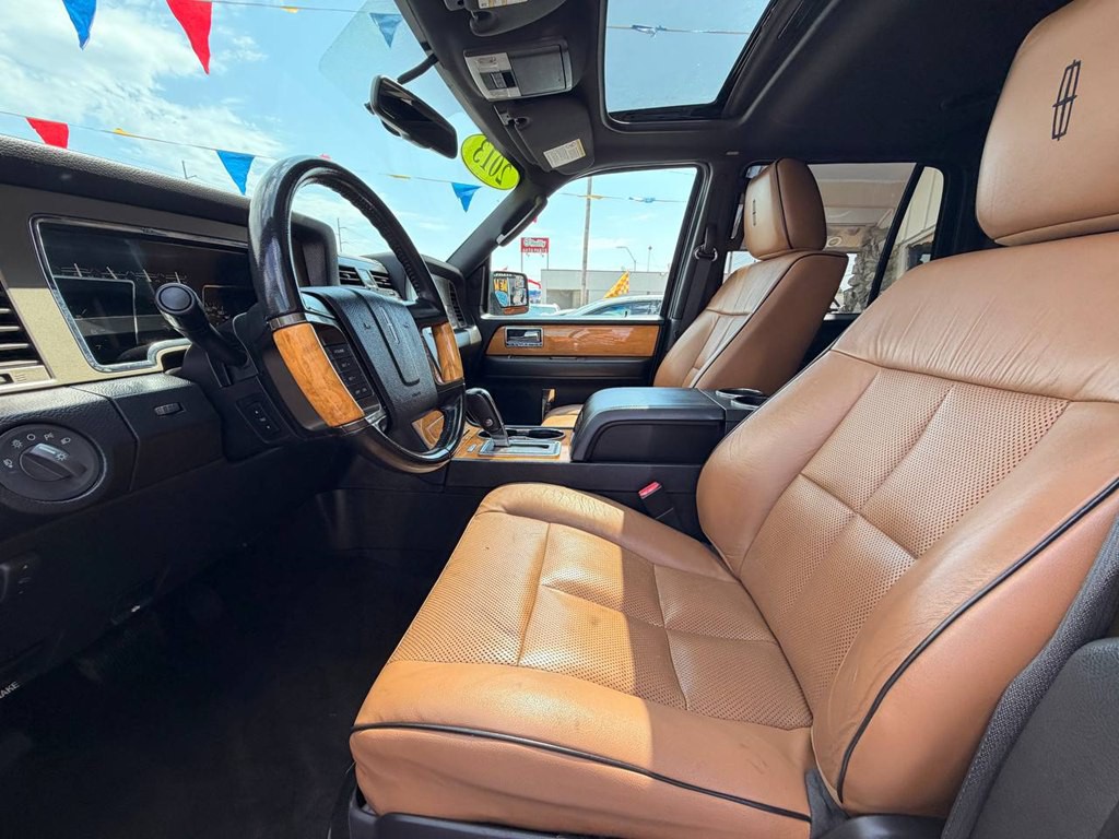 2013 Lincoln Navigator Image 10