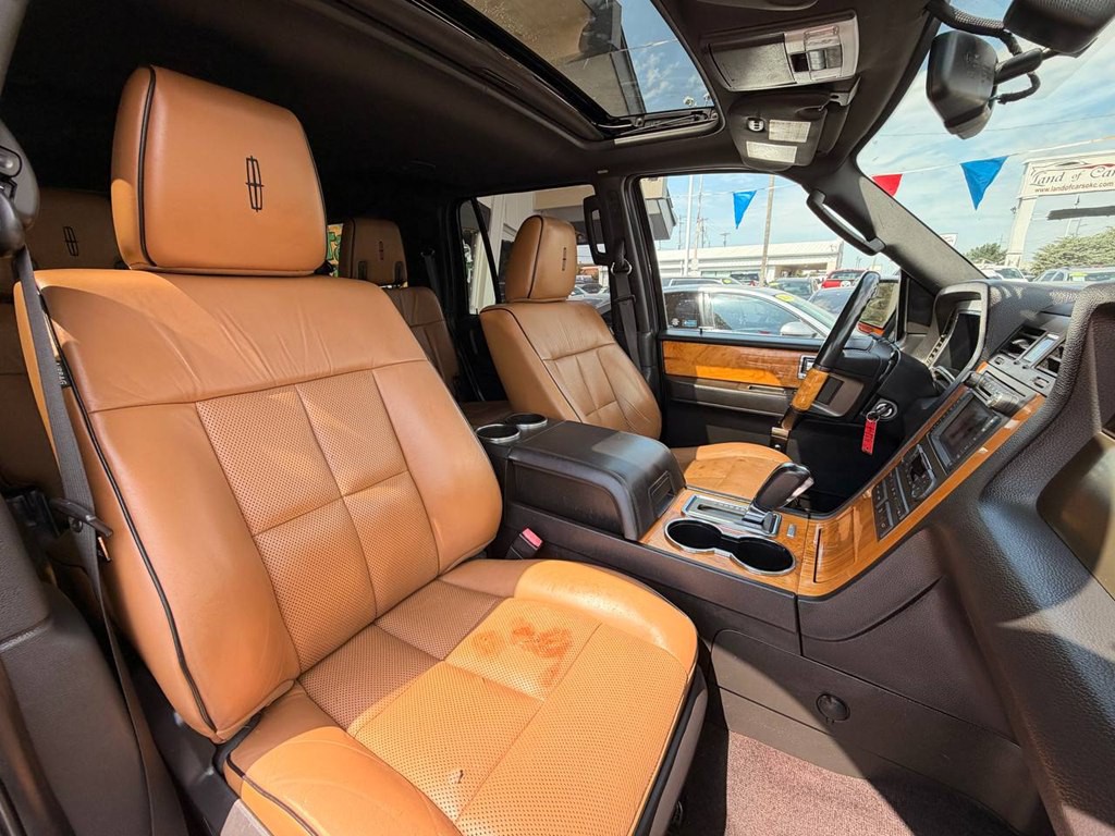 2013 Lincoln Navigator Image 17