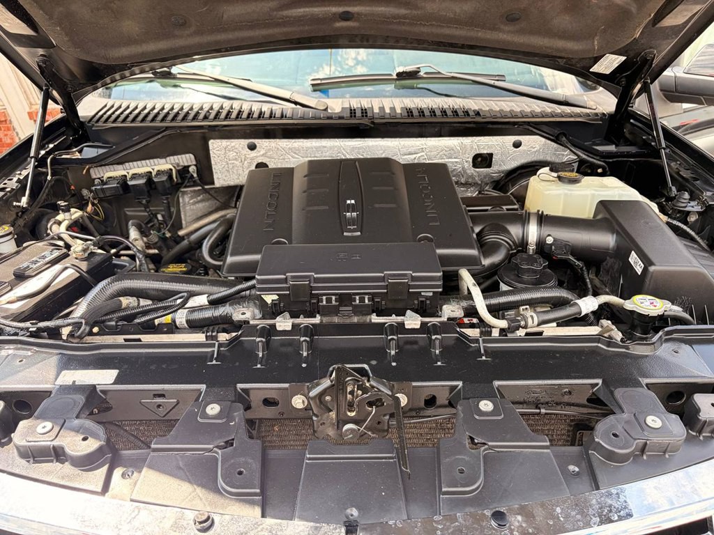 2013 Lincoln Navigator Image 29