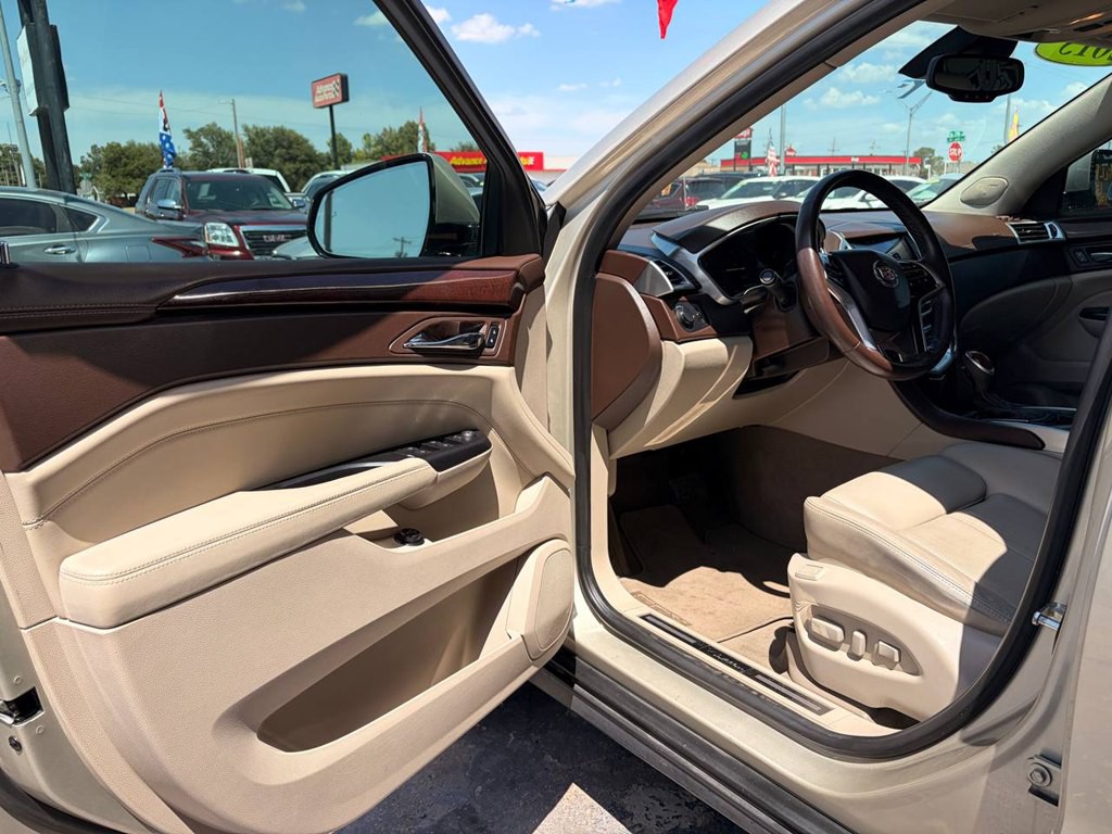 2015 Cadillac SRX Image 9