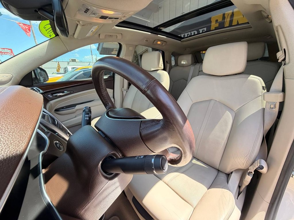 2015 Cadillac SRX Image 11