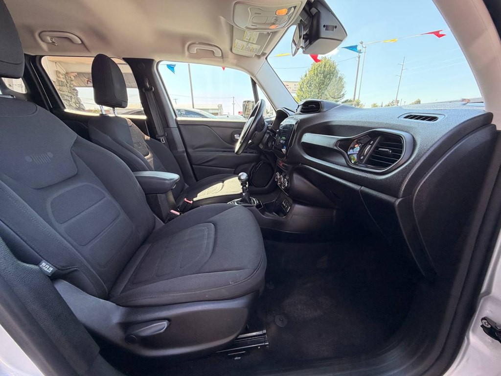 2017 Jeep Renegade Image 15