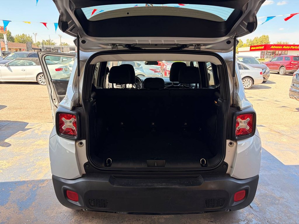 2017 Jeep Renegade Image 24
