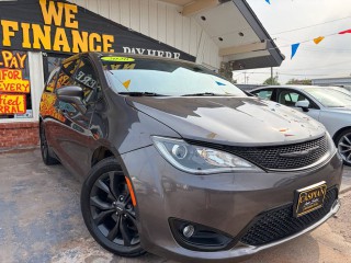 Image for 2020 Chrysler Pacifica Limited ID: 7641340