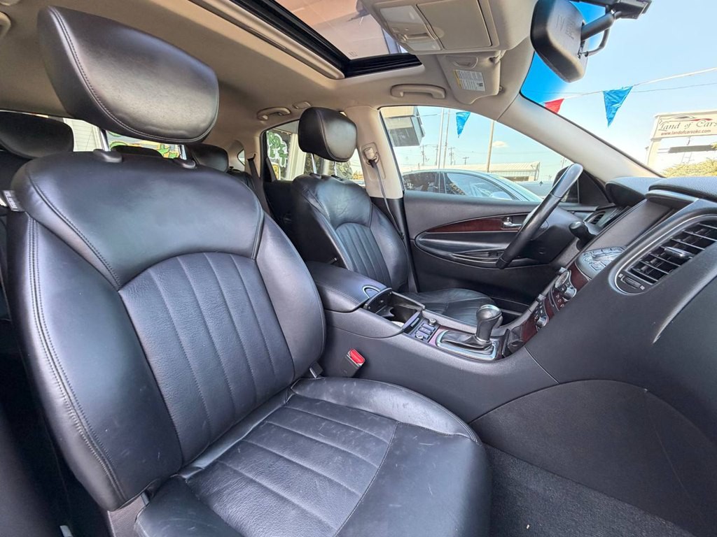2017 INFINITI QX50 Image 16