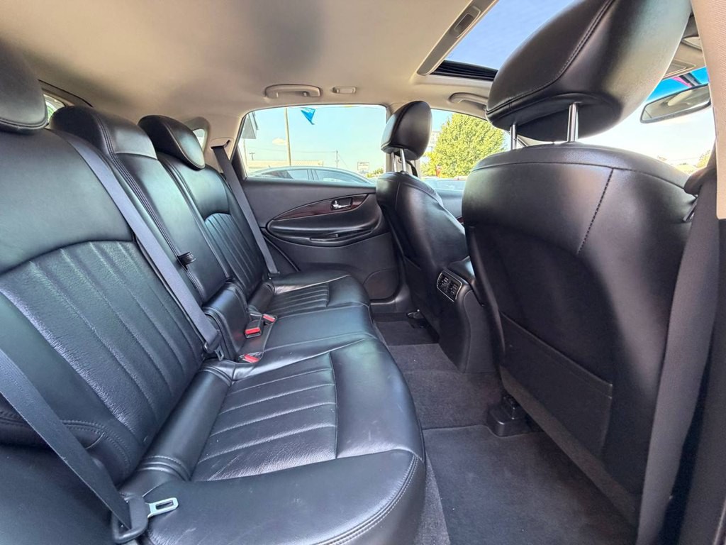 2017 INFINITI QX50 Image 18