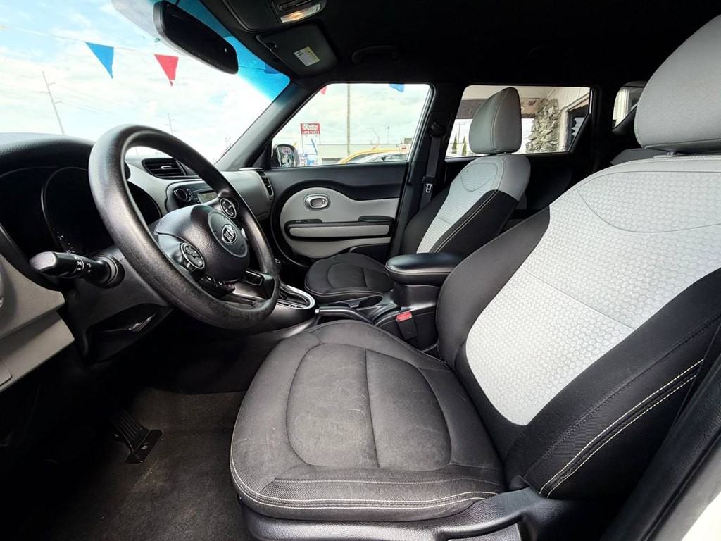 2016 Kia Soul Image 10