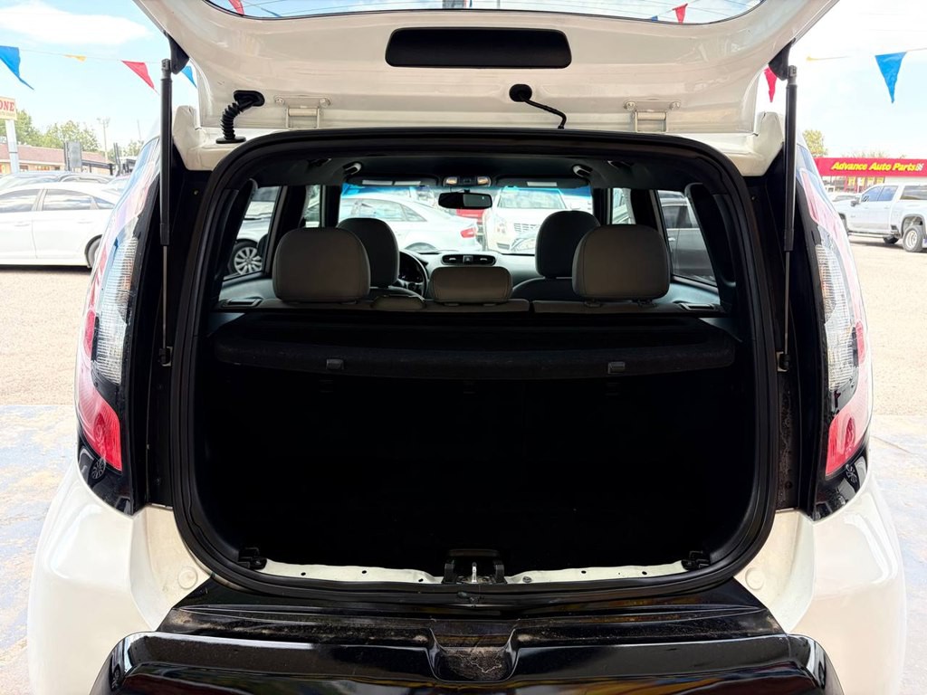 2016 Kia Soul Image 24