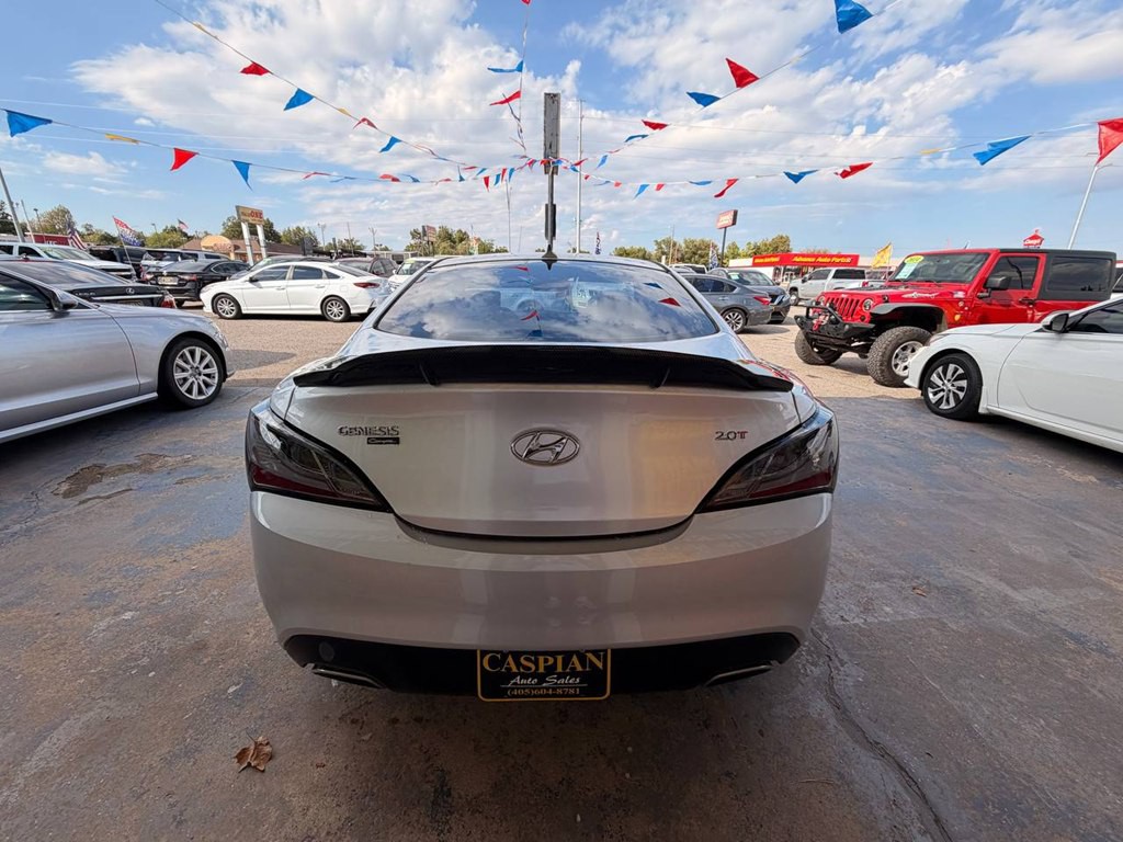 2014 Hyundai Genesis Image 7