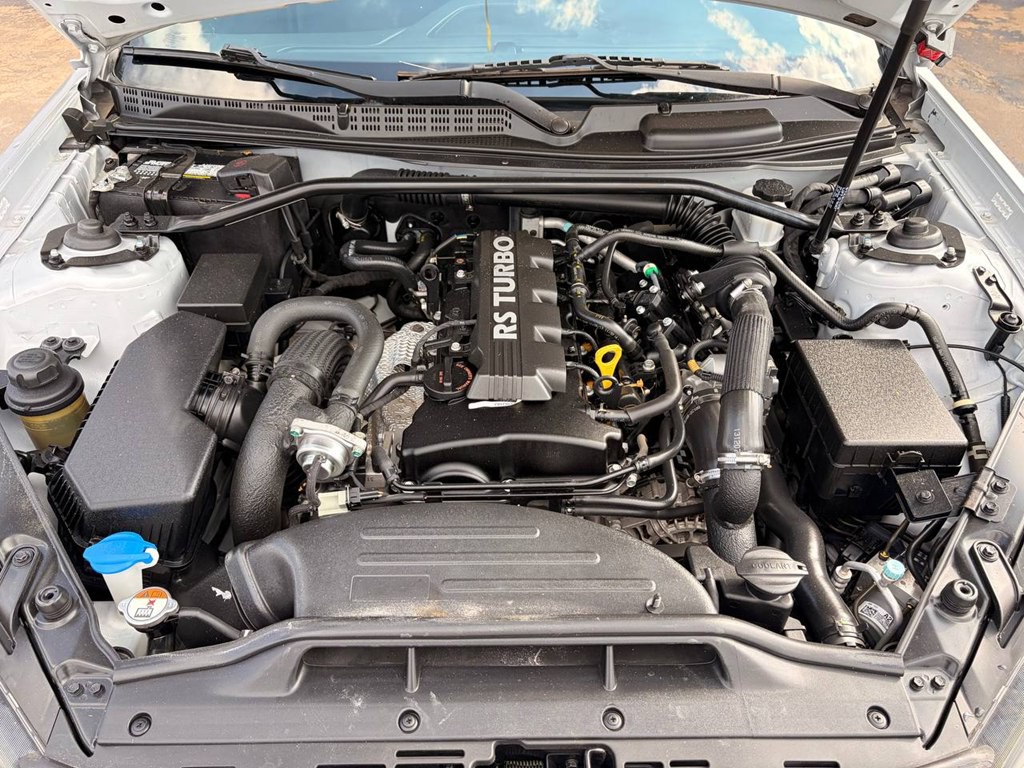 2014 Hyundai Genesis Image 21