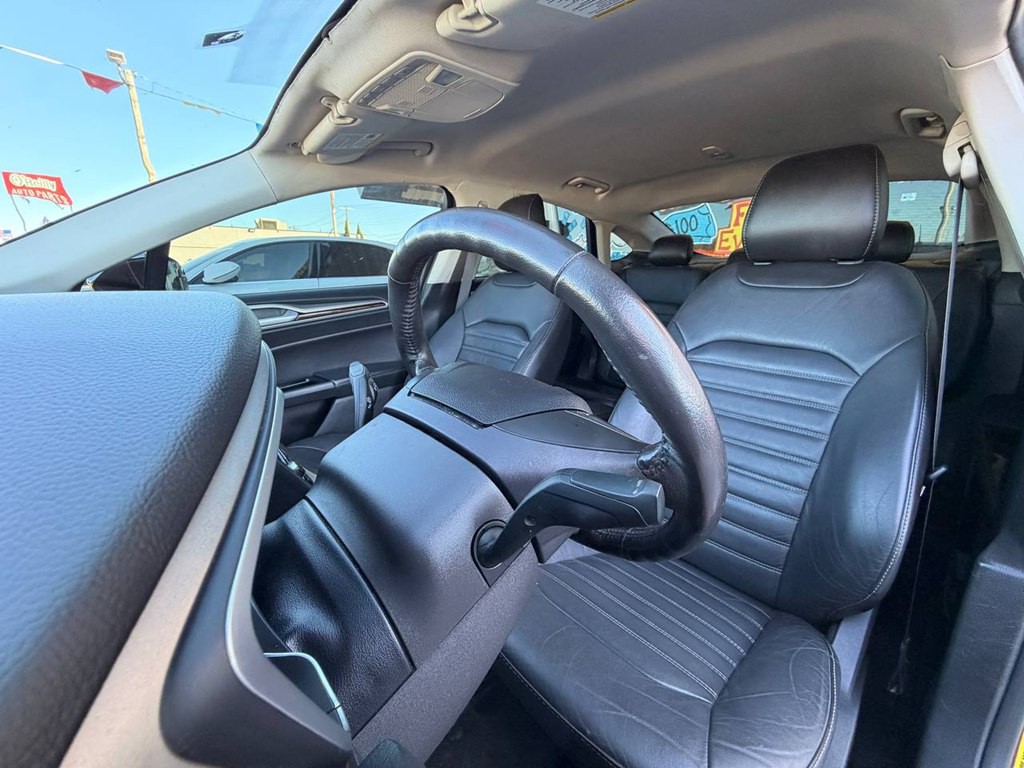 2016 Ford Fusion Image 11