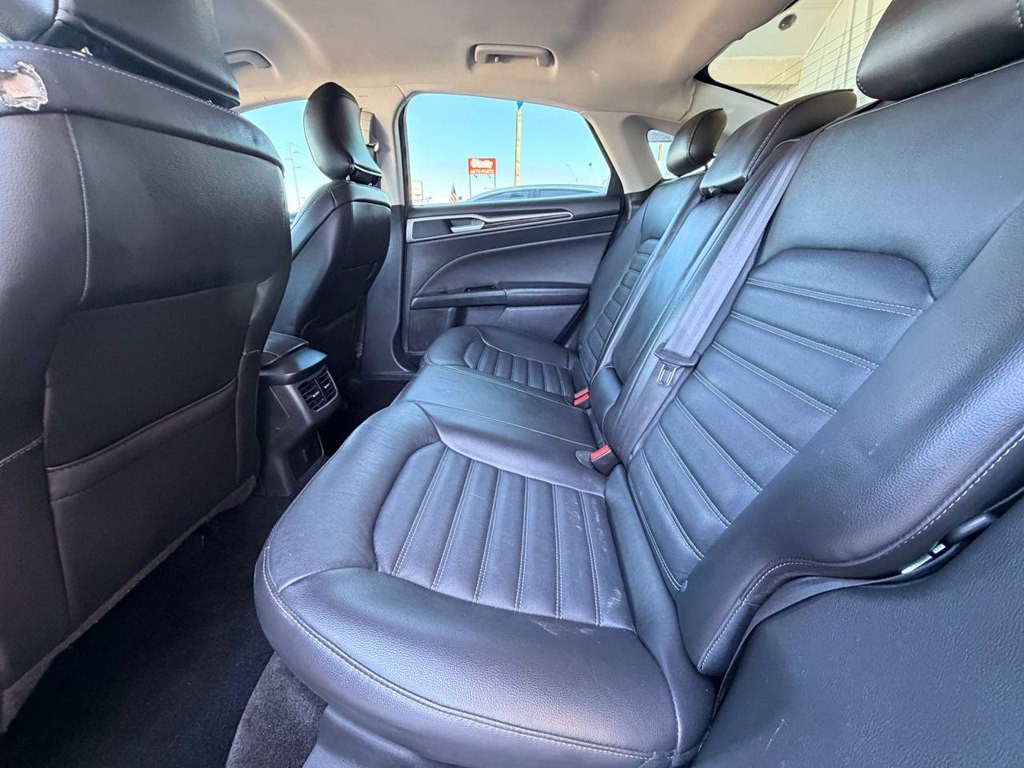 2016 Ford Fusion Image 13