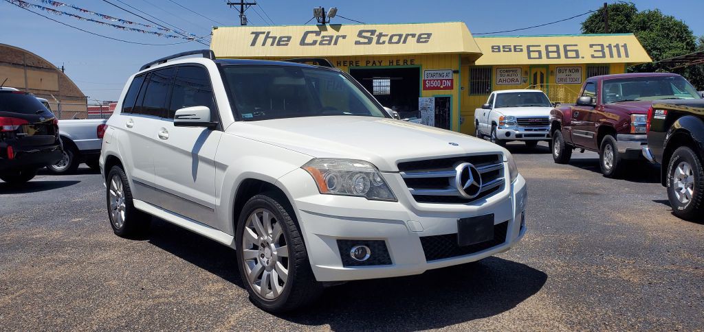 2011 Mercedes-Benz GLK-Class Image 2