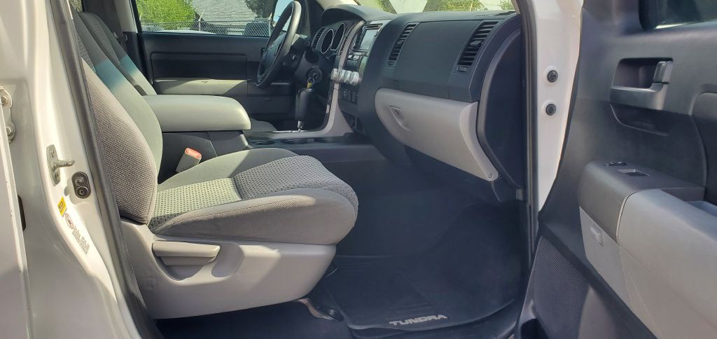 2013 Toyota Tundra Image 13