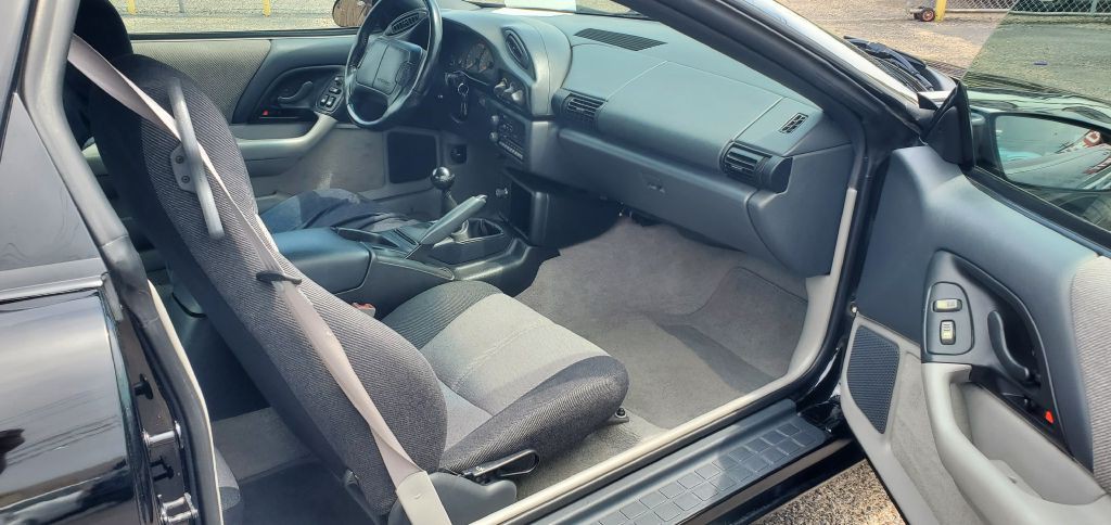 1993 Chevrolet Camaro Image 9