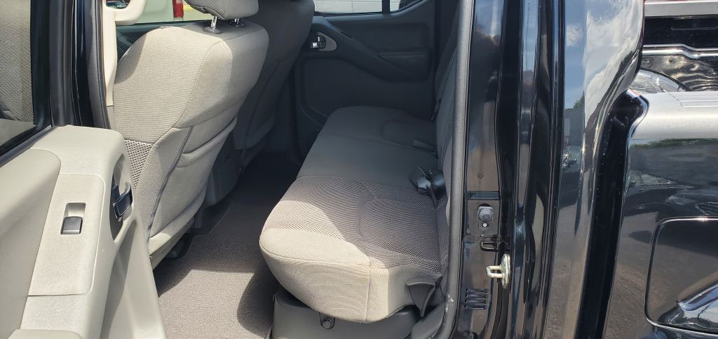 2019 Nissan Frontier Image 11