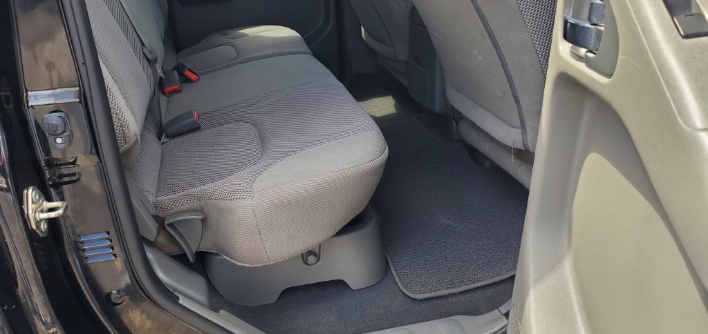 2019 Nissan Frontier Image 15