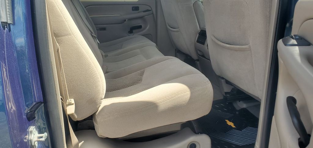 2005 Chevrolet Avalanche Image 4