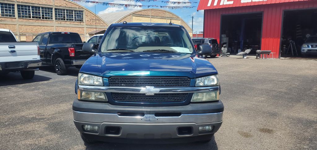 2005 Chevrolet Avalanche Image 9
