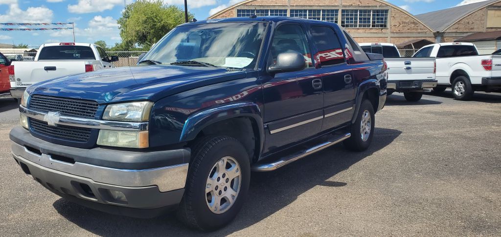 2005 Chevrolet Avalanche Image 10