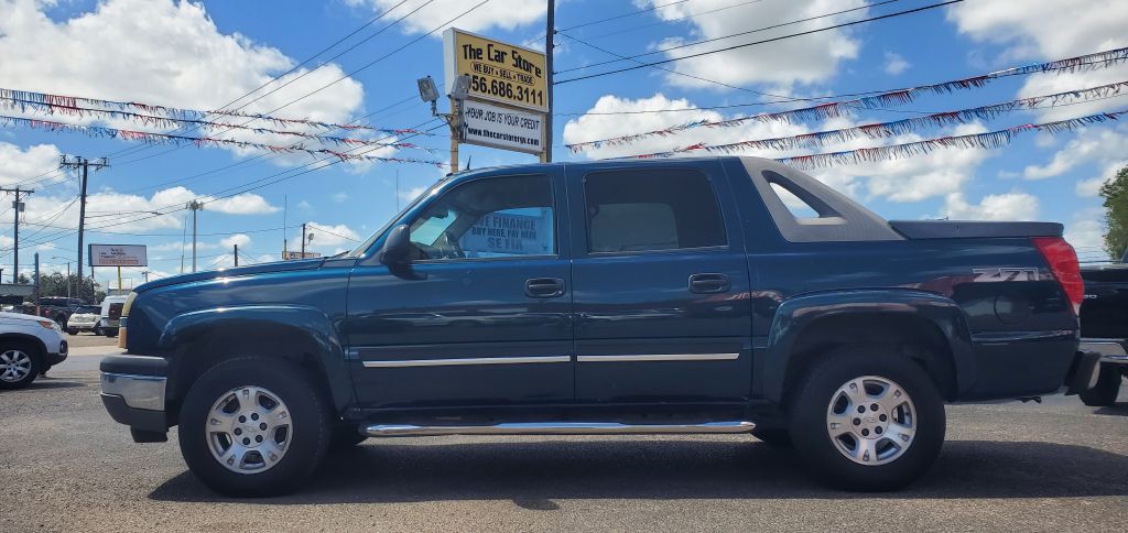 2005 Chevrolet Avalanche Image 11