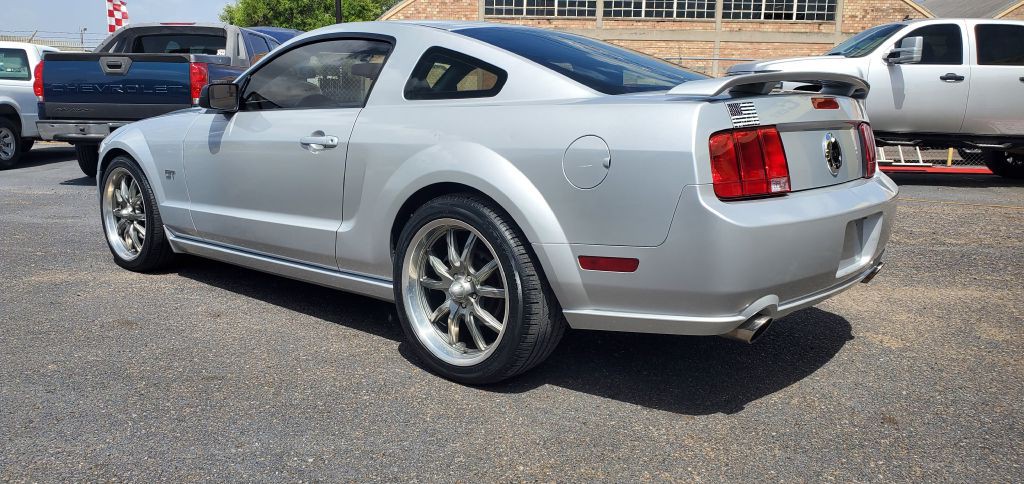 2006 Ford Mustang Image 3
