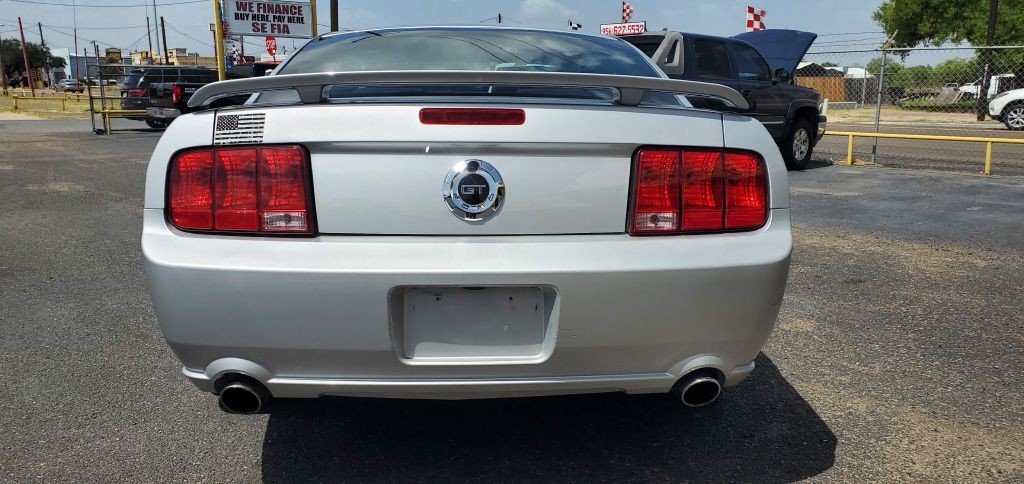 2006 Ford Mustang Image 4