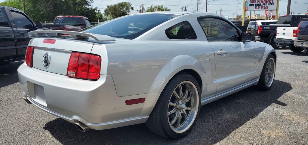 2006 Ford Mustang Image 5