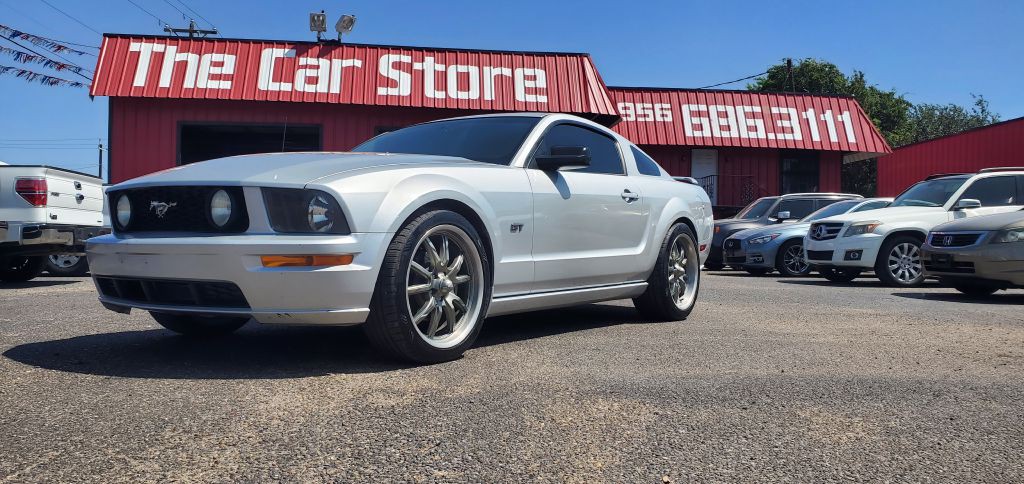 2006 Ford Mustang Image 1