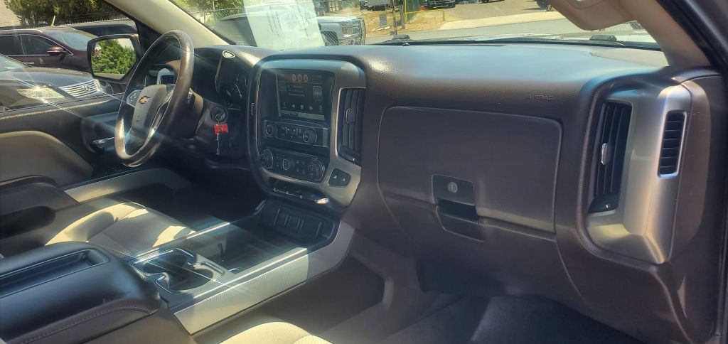 2015 Chevrolet Silverado 1500 Image 18