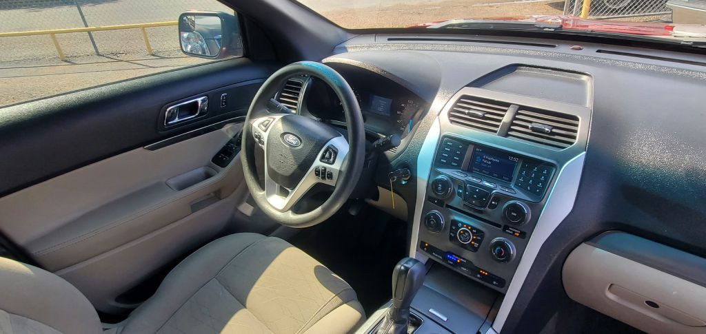 2015 Ford Explorer Image 6