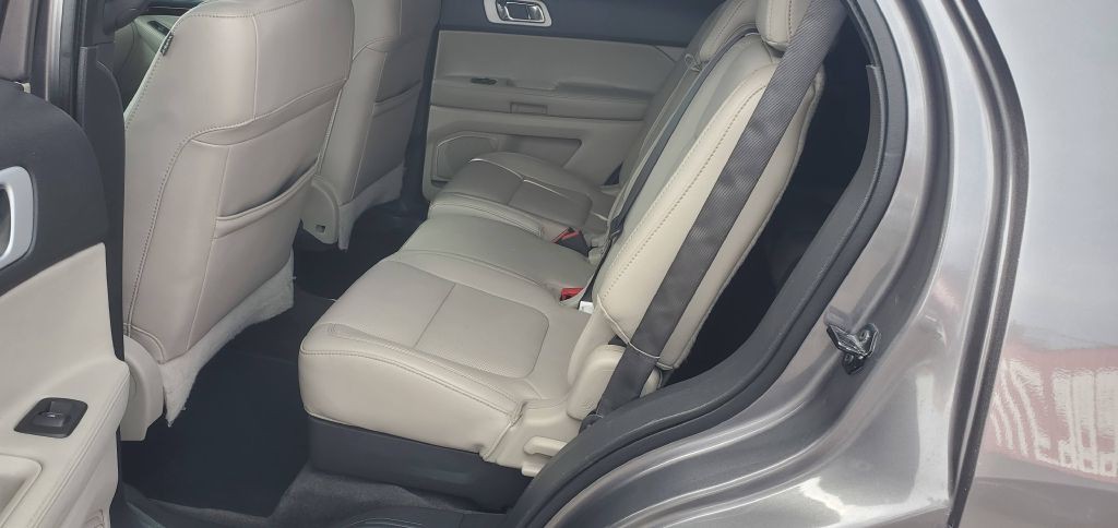 2013 Ford Explorer Image 7