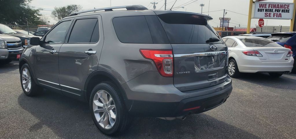2013 Ford Explorer Image 10