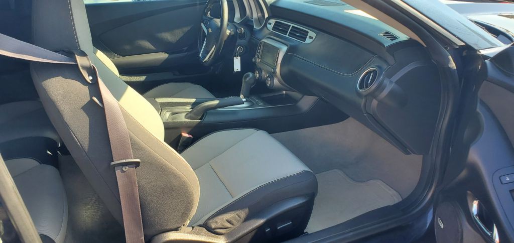 2014 Chevrolet Camaro Image 8