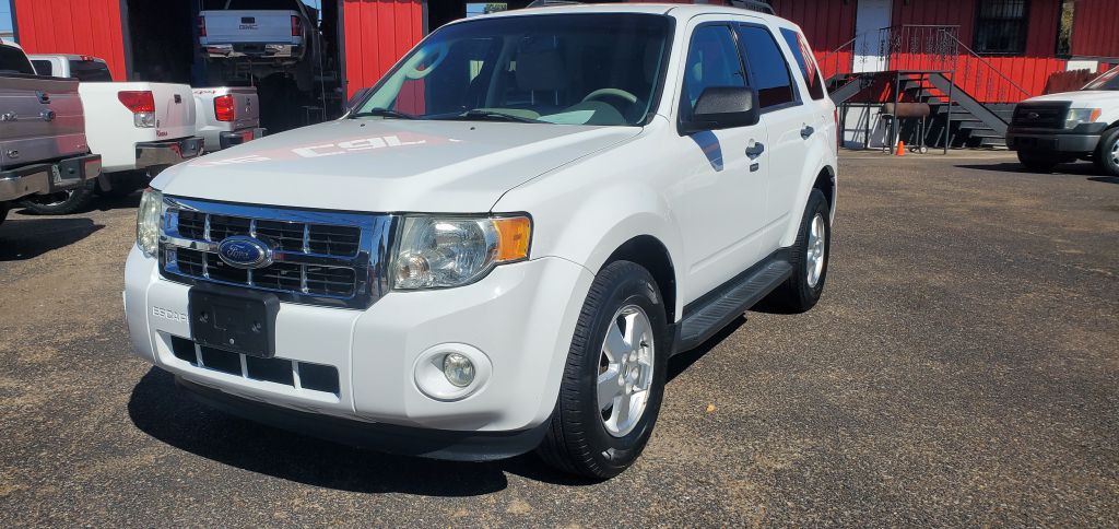 2011 Ford Escape Image 2