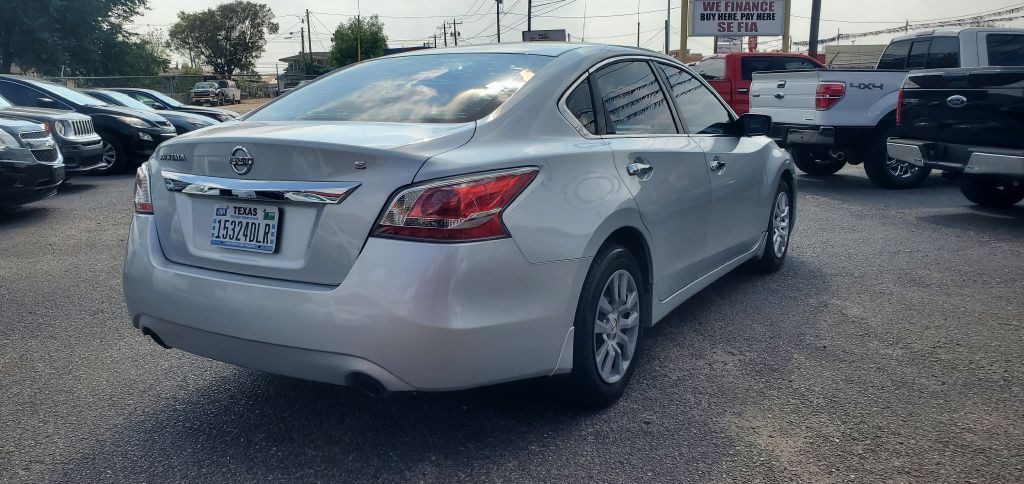 2015 Nissan Altima Image 6