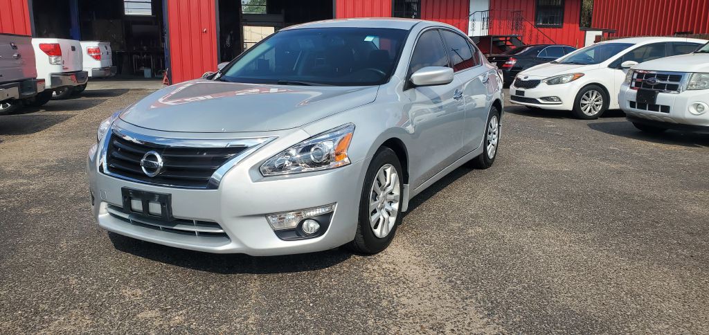 2015 Nissan Altima Image 11