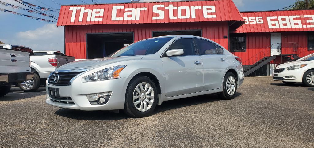 2015 Nissan Altima Image 12