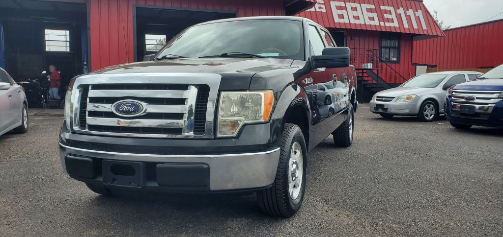 2010 Ford F-150 Image 2