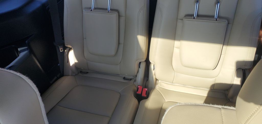 2016 Ford Explorer Image 7