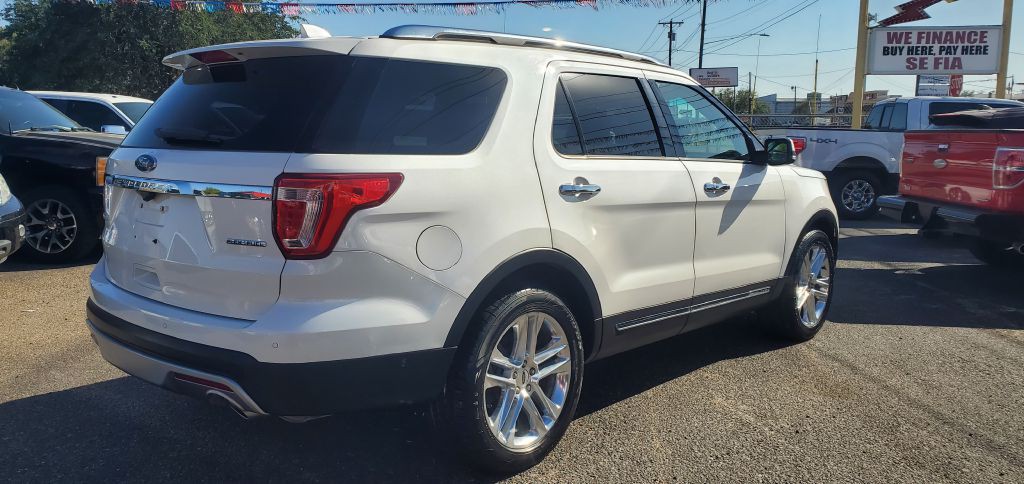 2016 Ford Explorer Image 14