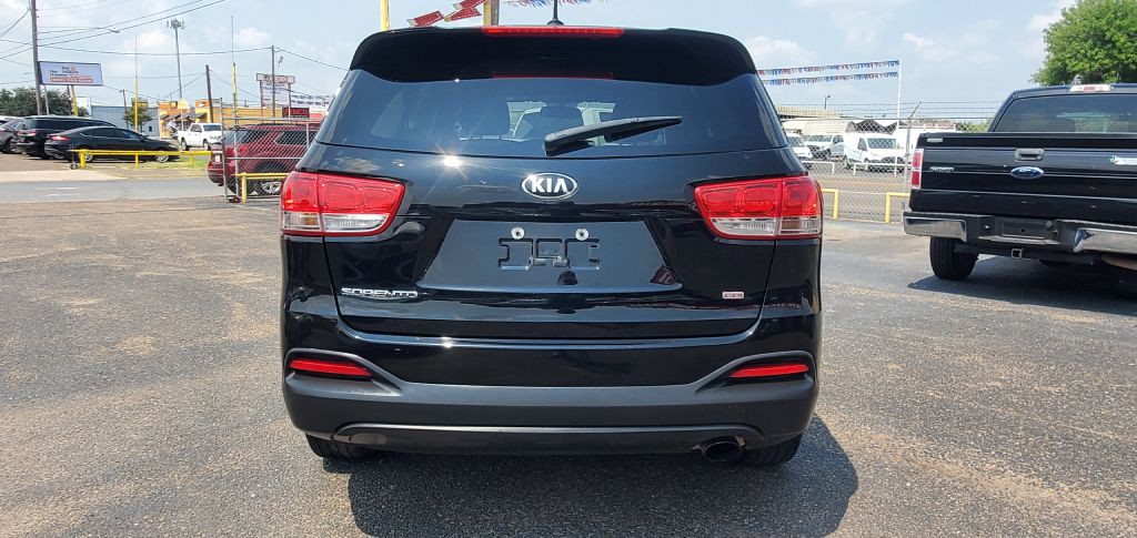 2017 Kia Sorento Image 5