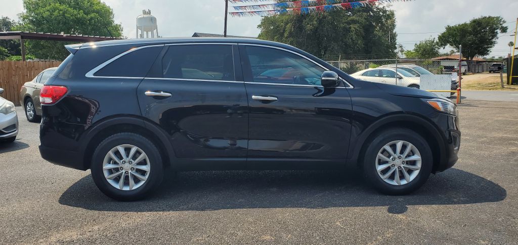 2017 Kia Sorento Image 10