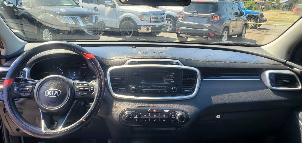 2017 Kia Sorento Image 14